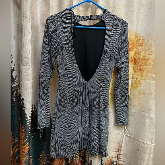 🎃Long Sleeve Glitter Cocktail Dress - Picture 2 of 6